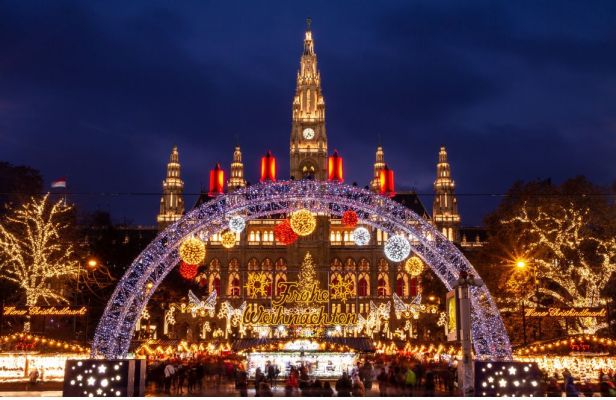 Предколедни Базари в Будапеща и Виена