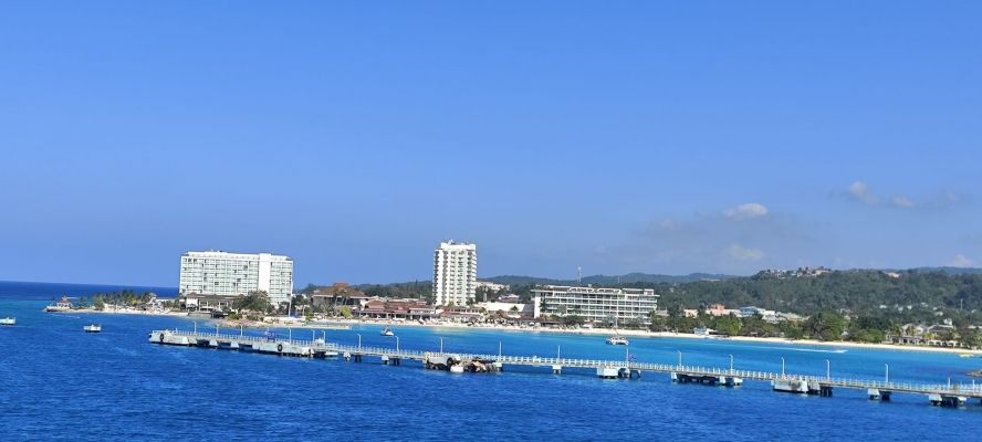 Круиз Карибска мозайка:  Аруба, Кюрасао, Ямайка, Мексико, Кайманови острови  10.02.2026