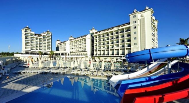 LRS LAKE&RIVER SIDE HOTEL & SPA