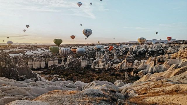 КАПАДОКИЯ ПРИКАЗКА БЕЗКРАЙ 2026 - 4 нощувки - с полет от София до Невшехир